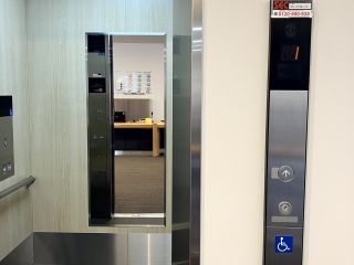 エレベータ写真